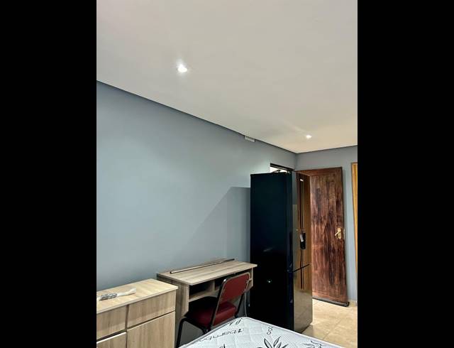 1 BEDROOM ROOM TO LET IN MANOR GARDENS